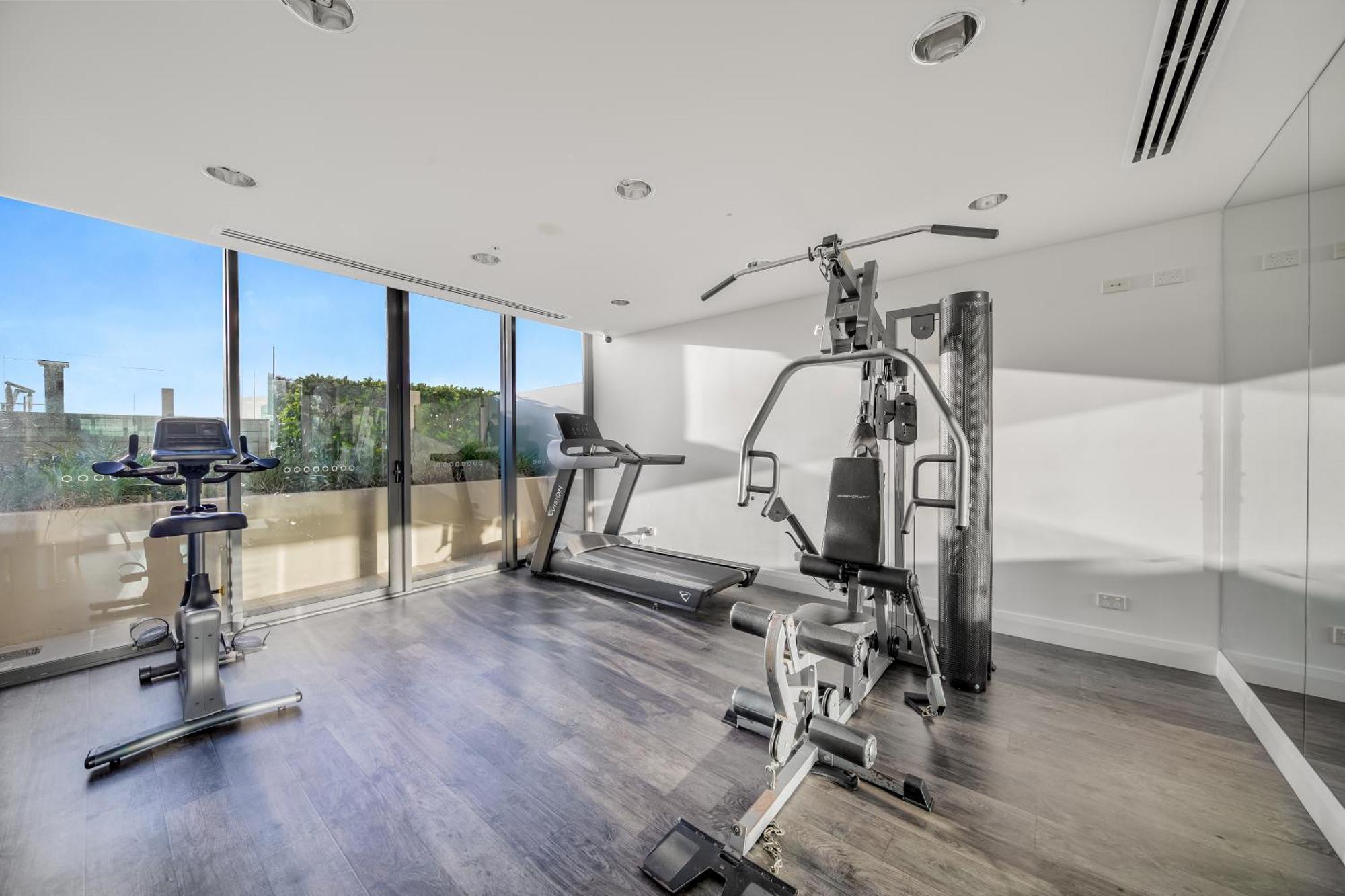 Oaks Redcliffe Mon Komo Suites מראה חיצוני תמונה