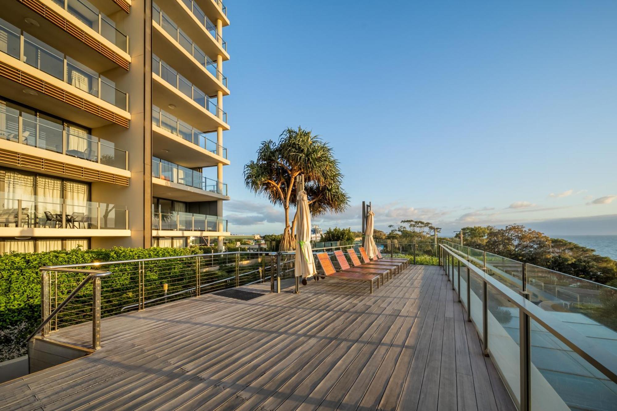 Oaks Redcliffe Mon Komo Suites מראה חיצוני תמונה