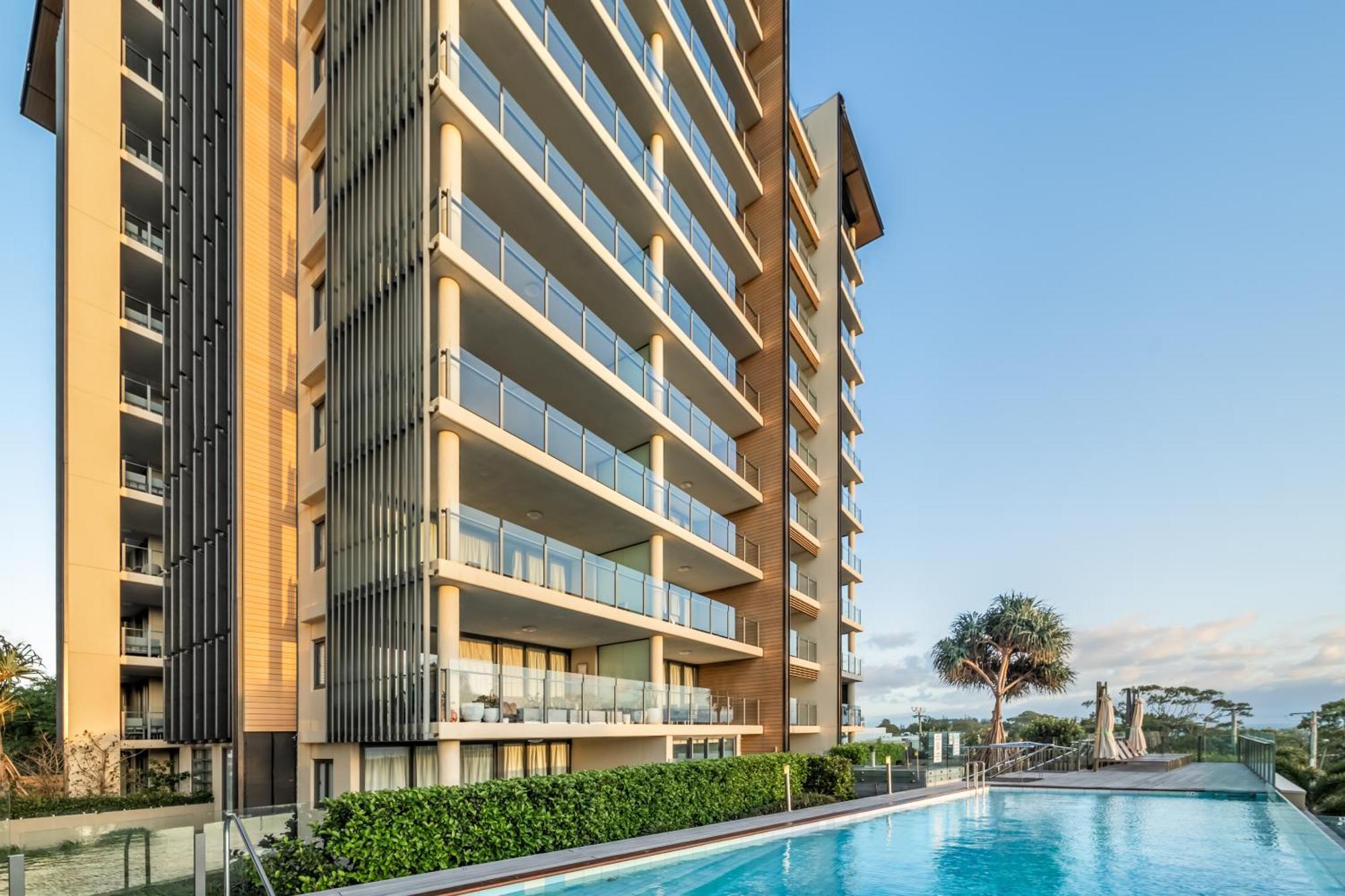Oaks Redcliffe Mon Komo Suites מראה חיצוני תמונה