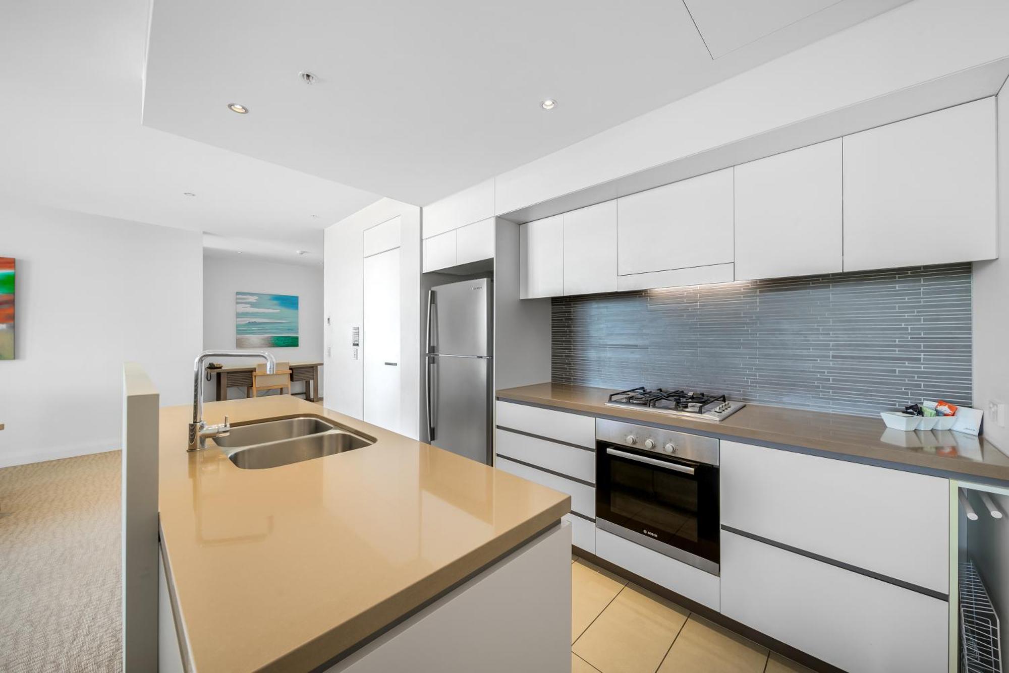 Oaks Redcliffe Mon Komo Suites מראה חיצוני תמונה