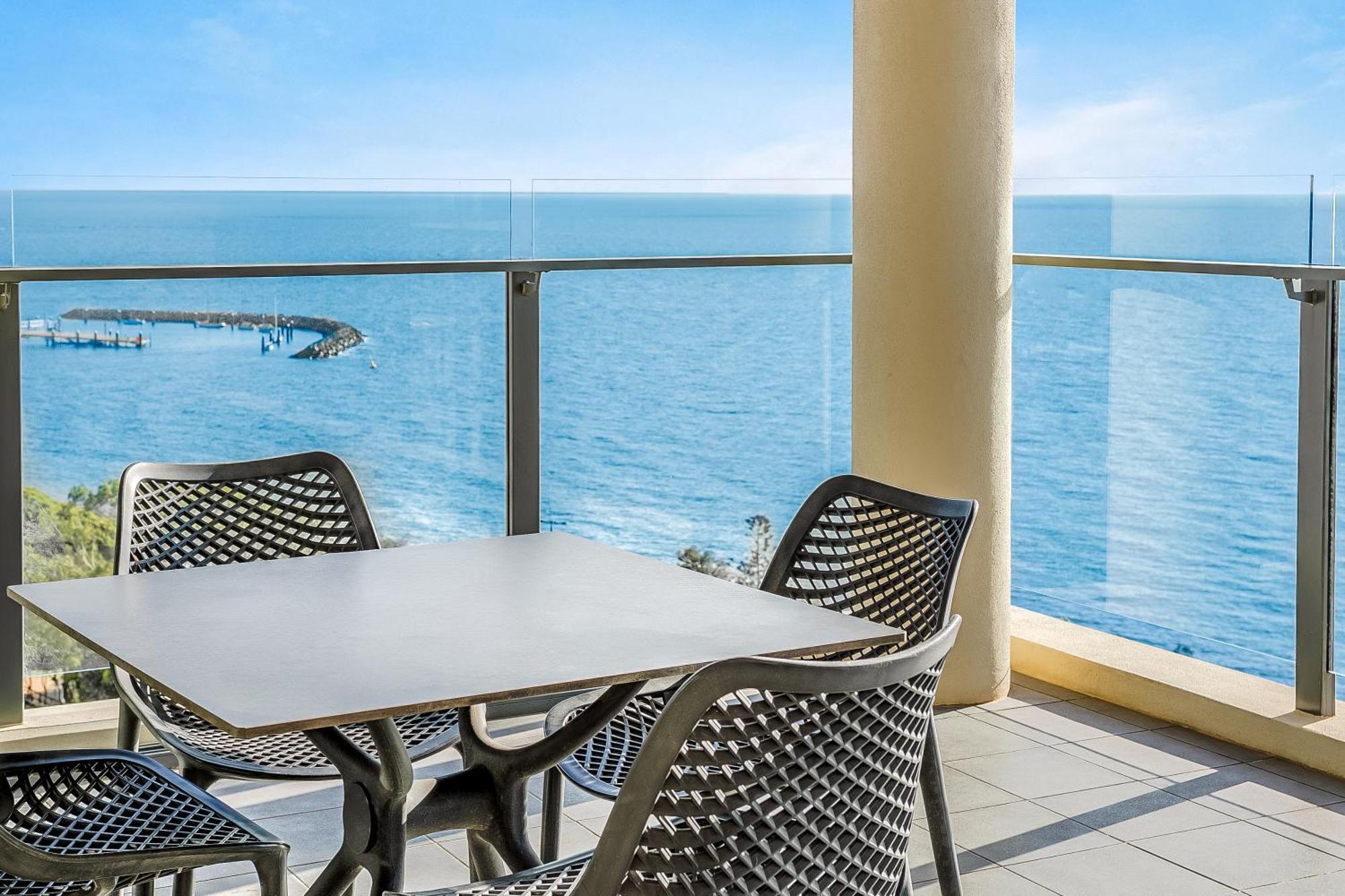 Oaks Redcliffe Mon Komo Suites מראה חיצוני תמונה