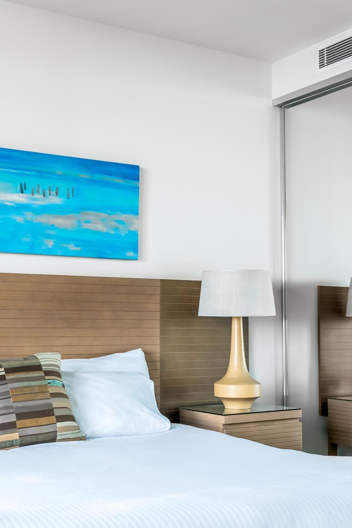 Oaks Redcliffe Mon Komo Suites מראה חיצוני תמונה