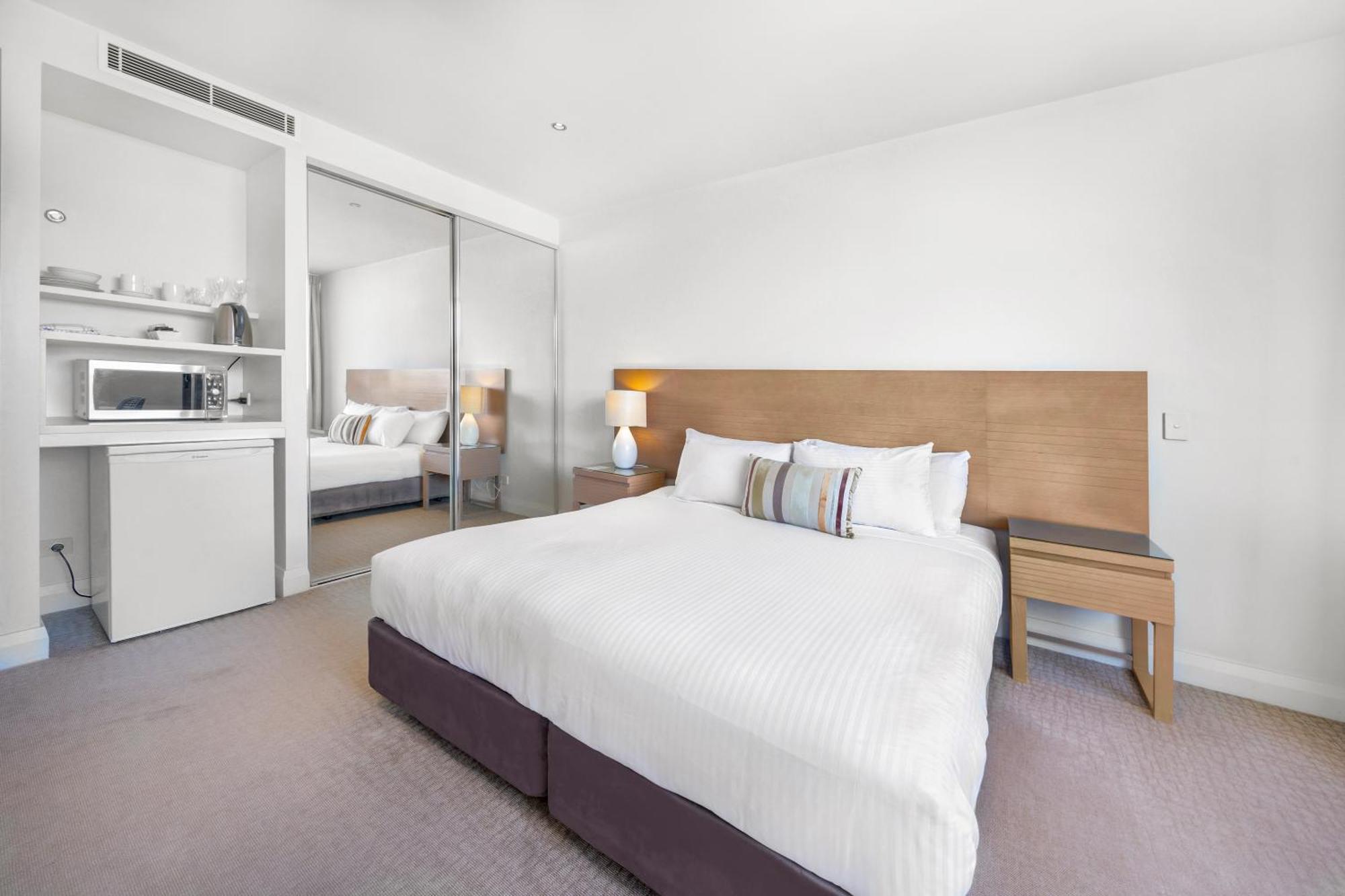 Oaks Redcliffe Mon Komo Suites מראה חיצוני תמונה